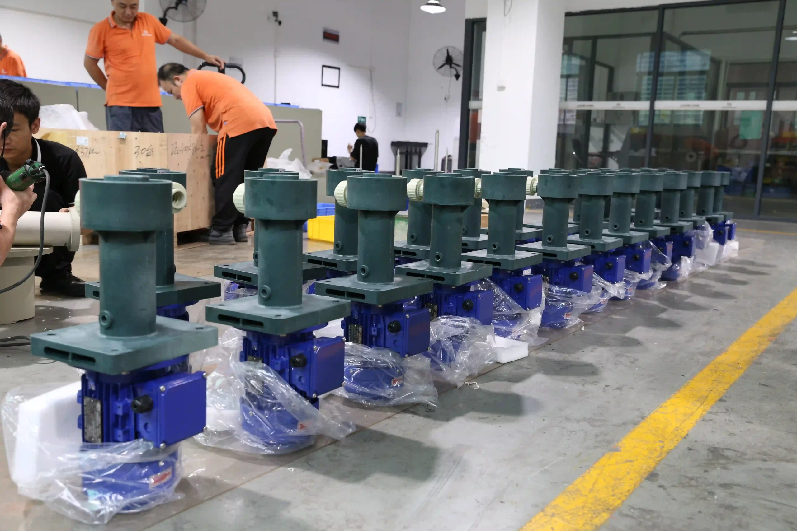 QHT-Produce2 QHT corrosion-resistant vertical chemical pump
